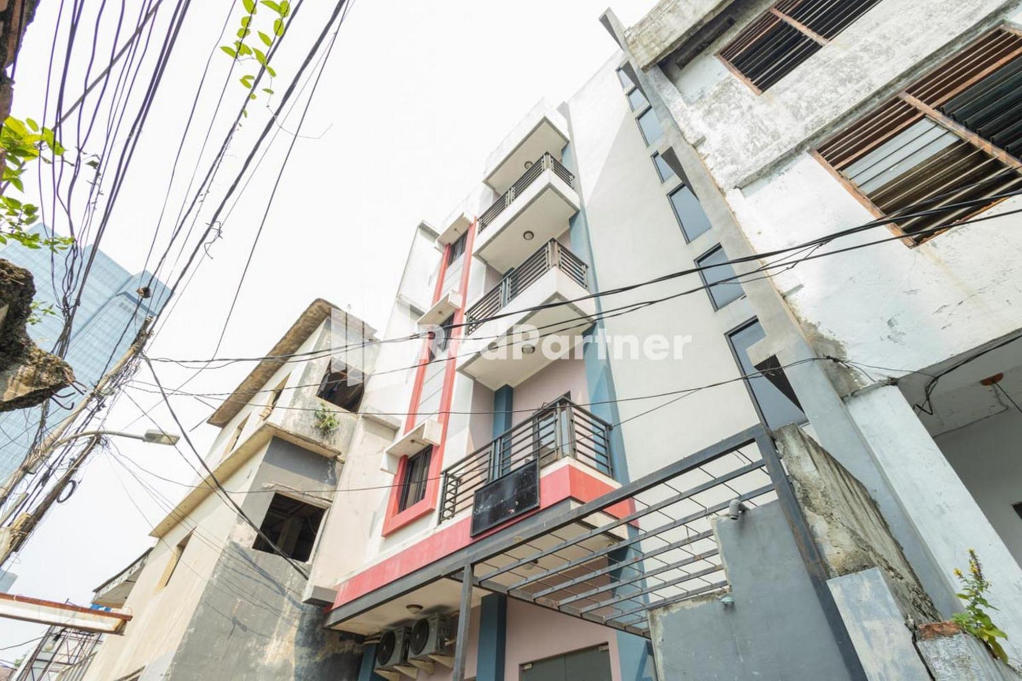 Star Hotel Jaksa Mitra Reddoorz Jakarta Eksteriør billede
