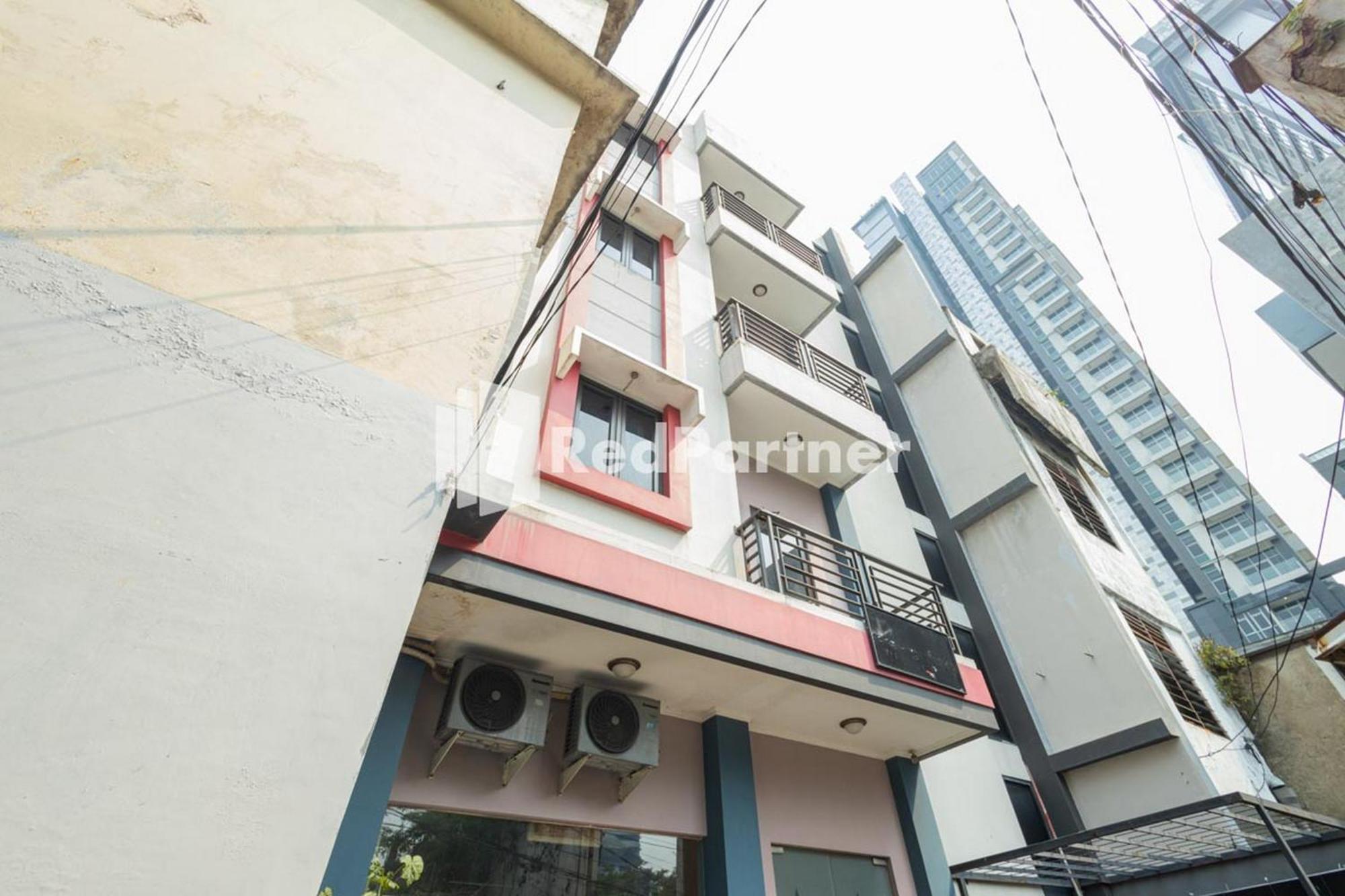 Star Hotel Jaksa Mitra Reddoorz Jakarta Eksteriør billede