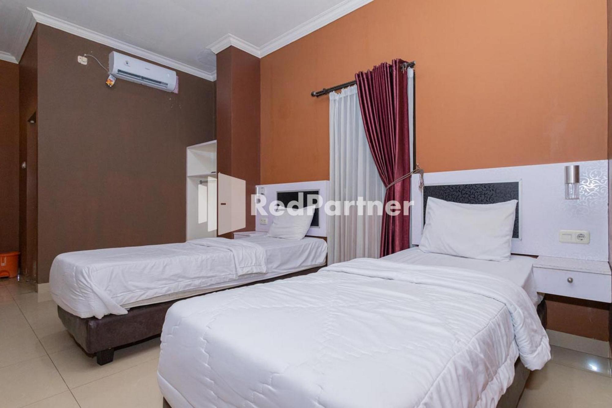 Star Hotel Jaksa Mitra Reddoorz Jakarta Eksteriør billede