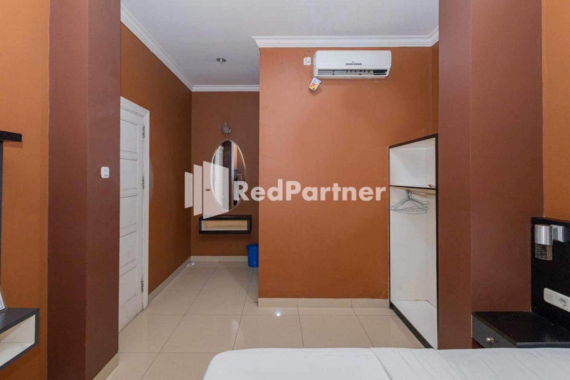 Star Hotel Jaksa Mitra Reddoorz Jakarta Eksteriør billede
